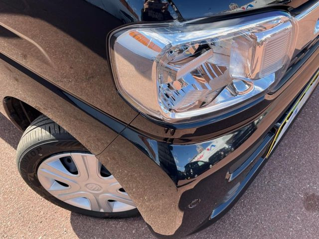 �w�b�h���C�g��e�[�������v&�A���~�z�C�[�����̊e��R�[�e�B���O���I�X�X�����Ă���܂��B�����Y�����̉��΂݂≘���}���A���ꂢ�ȏ�Ԃ������e�i���X���X�ŕۂĂ܂���