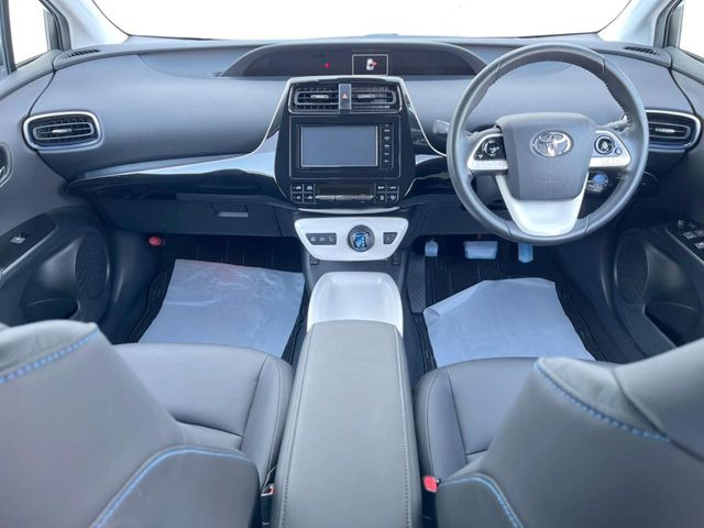 プリウス1.8 A ツーリングセレクション