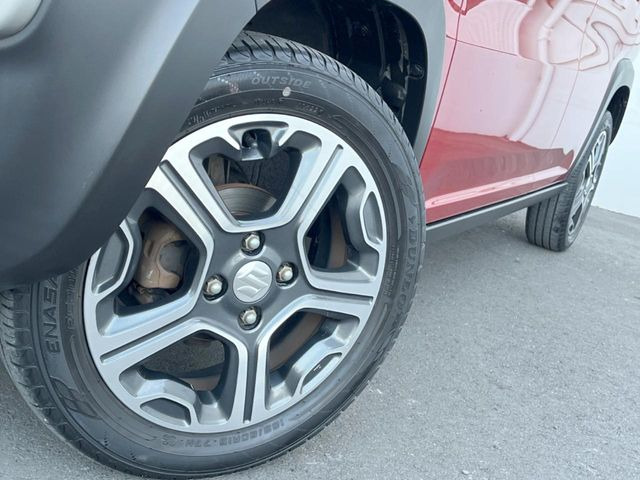 �y����15�C���`�A���~�z�C�[���z�O�ςɃ}�b�`���������A���~�z�C�[���𑕒����Ă���܂��B�e��ЊO�A���~�z�C�[����A�X�^�b�h���X�^�C�����戵�����Ă���܂��B���񂲑��k����������
