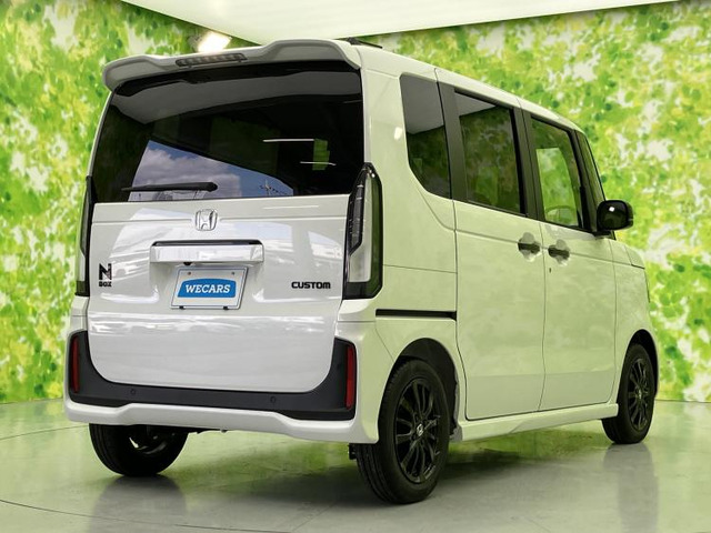 N-BOXカスタムブラック スタイル