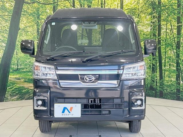 ���Ђł́A�S�ԁw�C�����Ȃ��x�̂��Ԃ̂ݎ�舵���Ă���܂��B��C�o�C���[�ɂ�錵�I�����d����̌�A���Ɍ�̎ԗ��`�F�b�N���s���A�l�N�X�e�[�W���F�肵�����i���Ȓ��ÎԂ����񋟂��Ă���܂��B