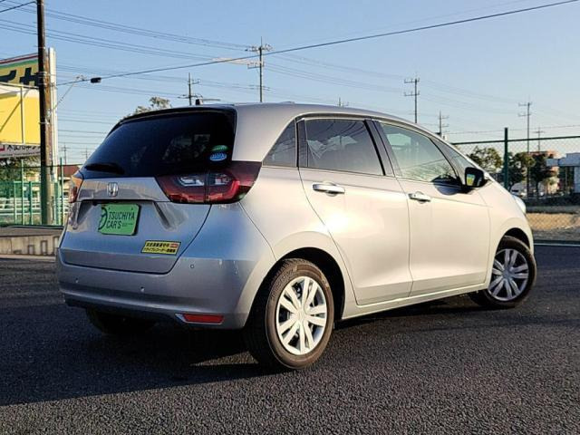 フィット1.3 ベーシック