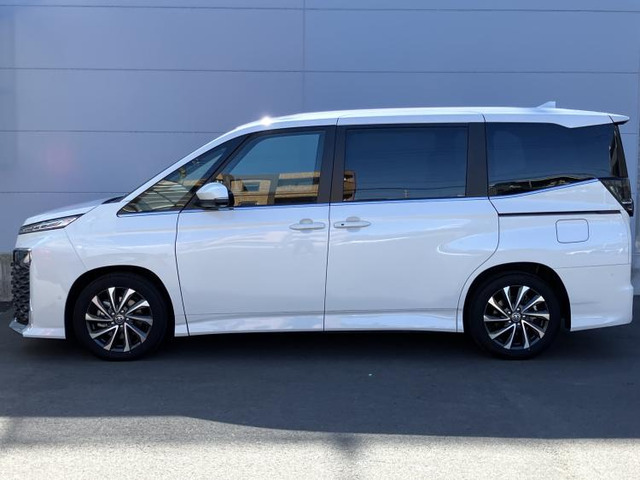 ヴォクシー1.8 ハイブリッド S-Z