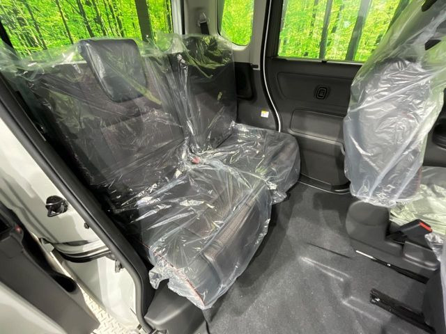 ���i���ȃI���W�i���t���A�}�b�g���I�v�V�����ɂĂ��p�ӂ��Ă���܂��B���D���ȃf�U�C����J���[�����Ԃɍ��킹�đI��ł����������Ƃ��ł��܂���