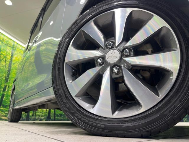 �y����15�C���`�A���~�z�C�[���z�O�ςɃ}�b�`���������A���~�z�C�[���𑕒����Ă���܂��B�e��ЊO�A���~�z�C�[����A�X�^�b�h���X�^�C�����戵�����Ă���܂��B���񂲑��k����������