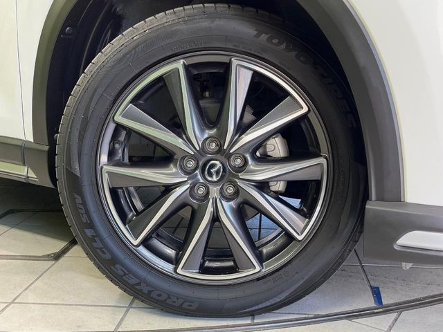 �y����19�C���`�A���~�z�C�[���z�O�ςɃ}�b�`���������A���~�z�C�[���𑕒����Ă���܂��B�e��ЊO�A���~�z�C�[����A�X�^�b�h���X�^�C�����戵�����Ă���܂��B���񂲑��k����������