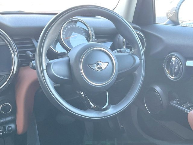 ���n���h�����̃X�������Ȃ��A���ꂢ�ȏ�Ԃ��ێ����Ă���܂��B�e�X�C�b�`���̓�����m�F�ς݂ł��B