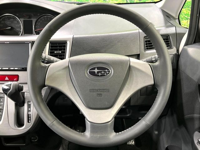 �y�����v�����X�e�A�����O�z�㎿�Ȋv���g�p���邱�ƂŁA��ɂ����������݂ƂĂ��^�]���₷���n���h���ł���