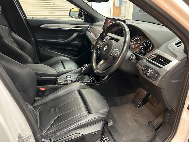 X2xドライブ18d Mスポーツ エディション サンライズ  4WD