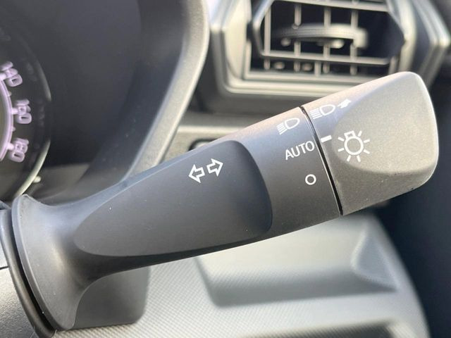 �y�I�[�g���C�g�z����̖��邳�ɉ����Ď����Ńw�b�h���C�g�̓_���E�������ł���@�\�ł�!���C�g�̕t���Y��E�����Y��Ȃǂ������Ȃ�A�J�̓���[���̑��s�����S!�g���l���ʉߎ����֗��ł��ˁ�