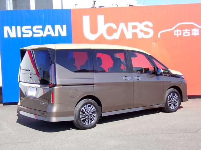 セレナ1.4 e-4ORCE ハイウェイスターV 4WD