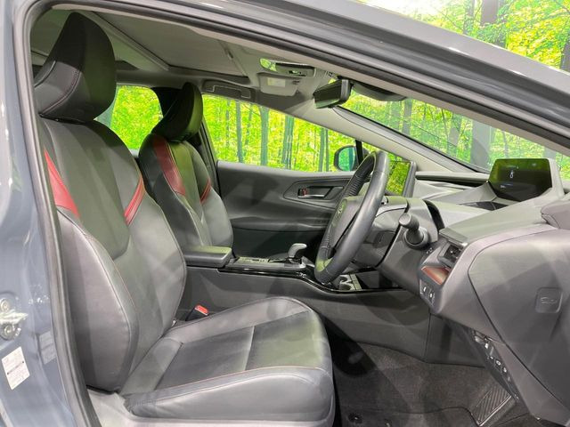 �y�n�[�t���U�[�V�[�g�z�������ƍ���S�n�𗼗������l�C�̃V�[�g���w�ʁE���ʂ̃t�@�u���b�N�f�ނ́A�ʋC���̗ǂ��⊊��ɂ����ɗD��Ă��܂��B�C���╞���ɍ��E���ꂸ���K�ɂ���肢�������܂��B