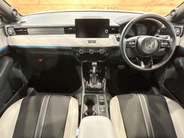 ヴェゼル1.5 e:HEV Z プレイパッケージ