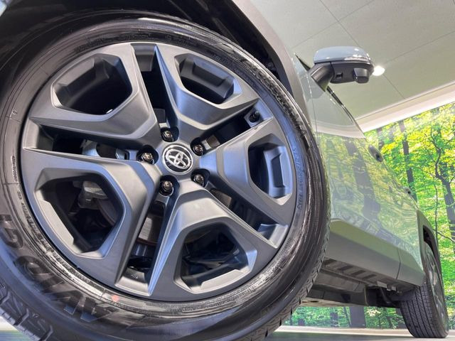 �y����19�C���`�A���~�z�C�[���z�O�ςɃ}�b�`���������A���~�z�C�[���𑕒����Ă���܂��B�e��ЊO�A���~�z�C�[����A�X�^�b�h���X�^�C�����戵�����Ă���܂��B���񂲑��k����������