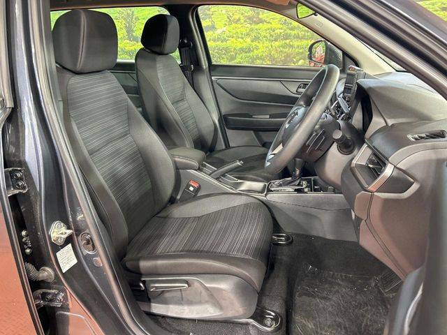 �^�]�ȃV�[�g���͎g�p�������Ȃ��A�ǍD�ȏ�ԂƂȂ��Ă��܂��B���J�Ɏg���Ă������Ƃ��悭�킩��܂��ˁB