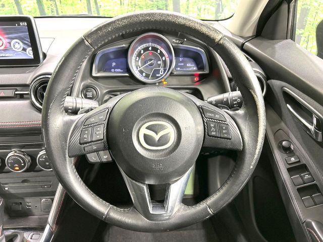 �y�����v�����X�e�A�����O�z�㎿�Ȋv���g�p���邱�ƂŁA��ɂ����������݂ƂĂ��^�]���₷���n���h���ł���