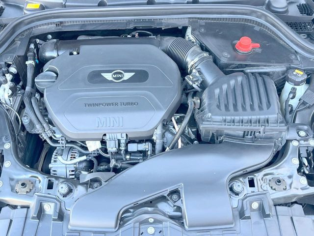 �����X�ł́A�e���[�J�[�̐�p�f�f�e�X�^�[�𓱓��B���Ǝ��i�����e�N�j�J���X�^�b�t���풓���Ă���܂��̂ŁA������̍ۂɂ����S���Ă����p���������܂��B