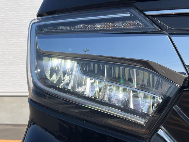 �yLED�w�b�h���C�g�z���V����ԑ��s�����ǍD�Ȏ��E���m�ۂ����S���ĉ^�]�ł��鍂�P�xLED�w�b�h���C�g�𑕔�!�_�����x�������A����d�͂��}�����Ă��܂��B