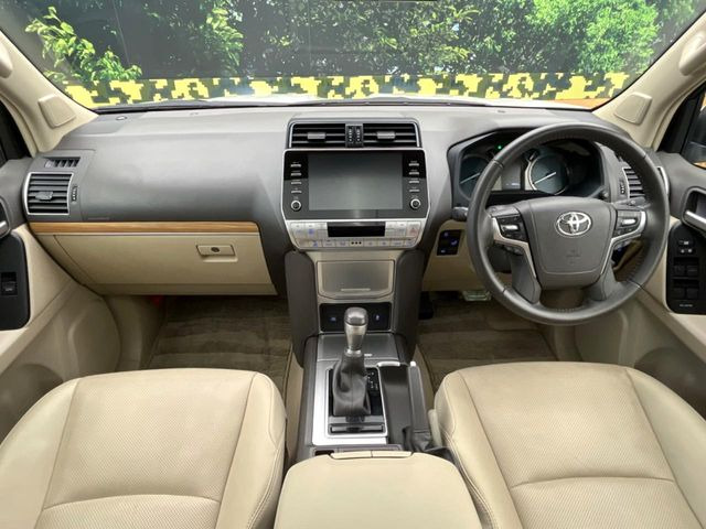 グループ総在庫数約30,000台!!全国の系列店からメーカー・車種問わずご紹介出来るので、あなたにピッタリのお車が見つかるはずです♪まずはお問い合わせ下さい☆