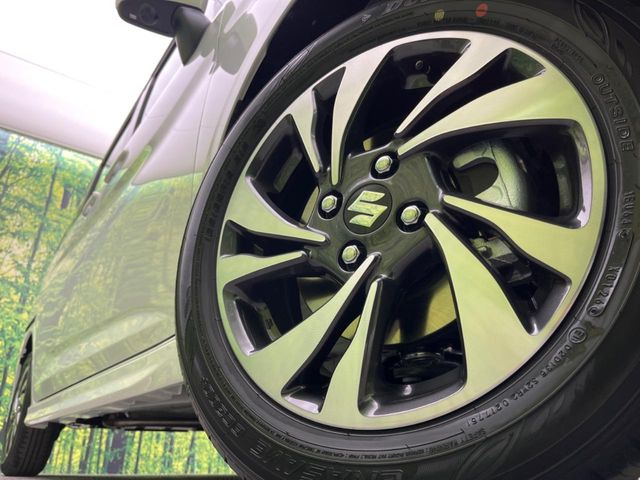 �y����15�C���`�A���~�z�C�[���z�O�ςɃ}�b�`���������A���~�z�C�[���𑕒����Ă���܂��B�e��ЊO�A���~�z�C�[����A�X�^�b�h���X�^�C�����戵�����Ă���܂��B���񂲑��k����������