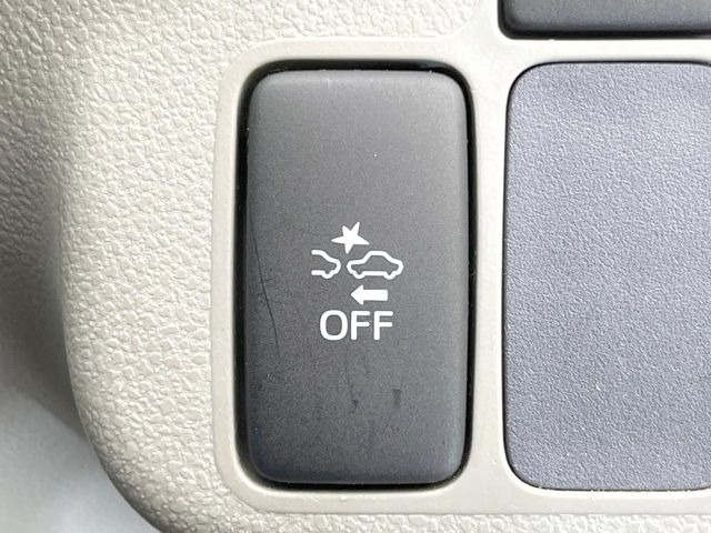 �y�X�}�[�g�A�V�X�g�z���s���ɑO���̎ԗ�����F�����A�Փ˂������Ȏ��͌x��ƃu���[�L�ŏՓˉ���Ɣ�Q�y�����A�V�X�g�B�����S�Ƀh���C�u�����y���݂��������܂��B