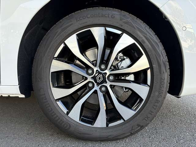 �g�����X�~�b�V�����͑S�ԍ������ȓd�q����7��AT(7EDC)��g�ݍ��킹��B