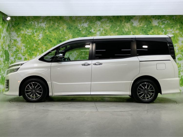 ヴォクシー2.0 ZS 煌