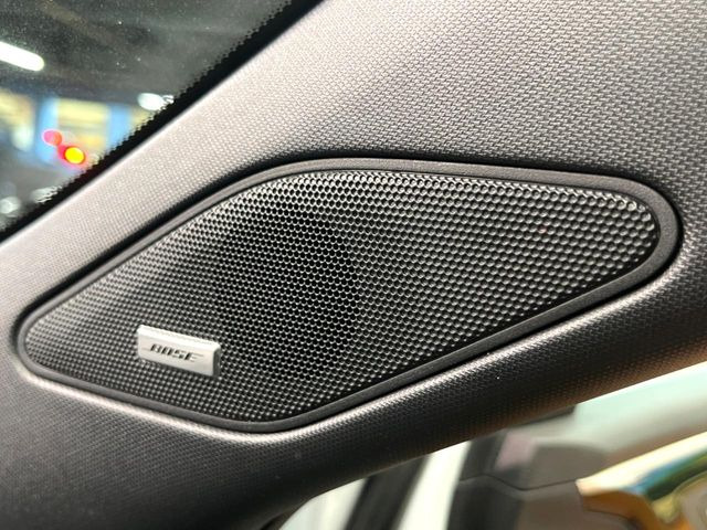 �yBOSE�T�E���h�V�X�e���t�������i�r�z�[���̃i�r�@�\�͂������A���x�ȃ`���[�j���O�\�͂����ڂ���Ă���A�������ȉ��y�����y���݂��������܂���