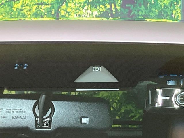 �y�g���^�Z�[�t�e�B�Z���X�z���s���ɑO���̎ԗ�����F�����A�Փ˂������Ȏ��͌x��ƃu���[�L�ŏՓˉ���Ɣ�Q�y�����A�V�X�g�B�����S�Ƀh���C�u�����y���݂��������܂��B