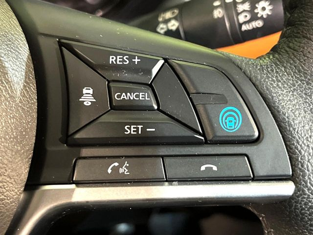 �y�v���p�C���b�g�z�������H�ł̒��������s���y��!!�a�؎��Ə��񑖍s�̃V�[���ŁA�A�N�Z���E�u���[�L�E�X�e�A�����O�������Ő��䂵�A�������^�]�̕��S���y�����Ă���܂���