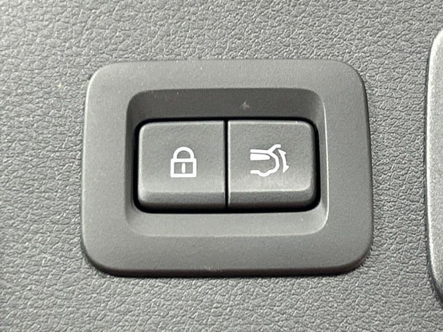 �y�p���[�o�b�N�h�A�z�X�}�[�g�L�[��^�]�Ȃ̃{�^�������������Ń��A�Q�[�g�������ŊJ���܂�!�ו��������Ă��鎞��A�����ʒu�ɂ���o�b�N�h�A��߂�ۂɕ֗��ȋ@�\�ł���