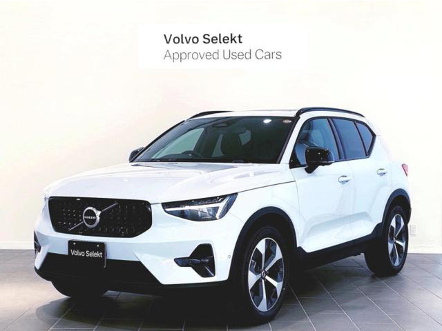 XC40ウルトラ B4 AWD ダークエディション 4WD