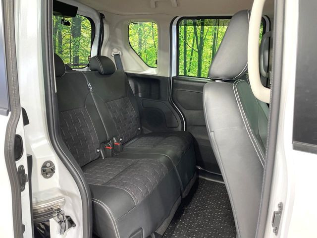 �L�X�Ƃ���2��ڃV�[�g�͋��Z���������A���S�n�����K!�F�B��Ƒ��Ƃ̂��o�����ɂ҂�����ł��B�x�r�[�V�[�g��`���C���h�V�[�g�g�p�������K�ɂ��߂�������������\���ȋ�Ԃ��m�ۂ��Ă��܂��B