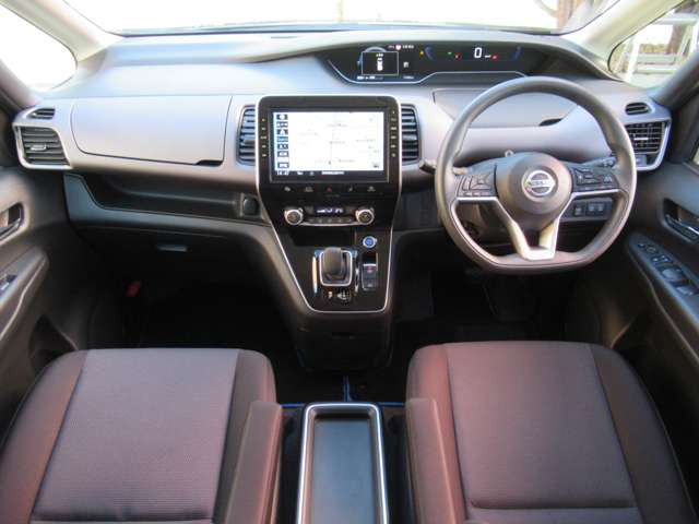 セレナ1.2 e-POWER XV