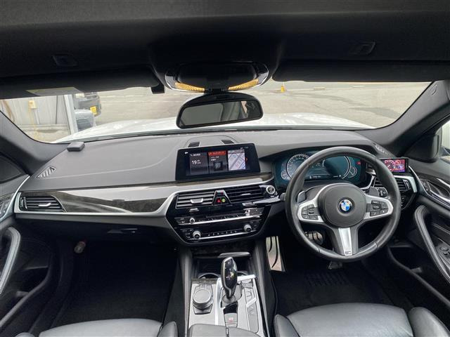 5シリーズツーリング530i Mスポーツ