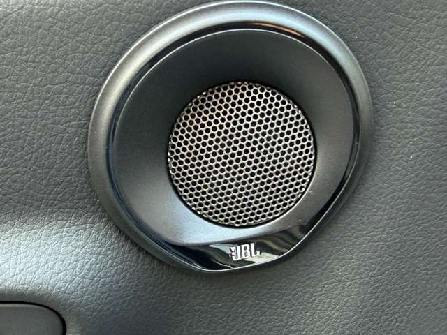 JBL�v���~�A���T�E���h(12�X�s�[�J�[)�B