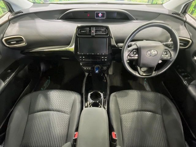 プリウス1.8 S セーフティ プラス ツートーン