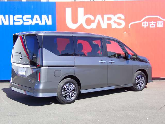 セレナ1.4 e-4ORCE ハイウェイスターV 4WD