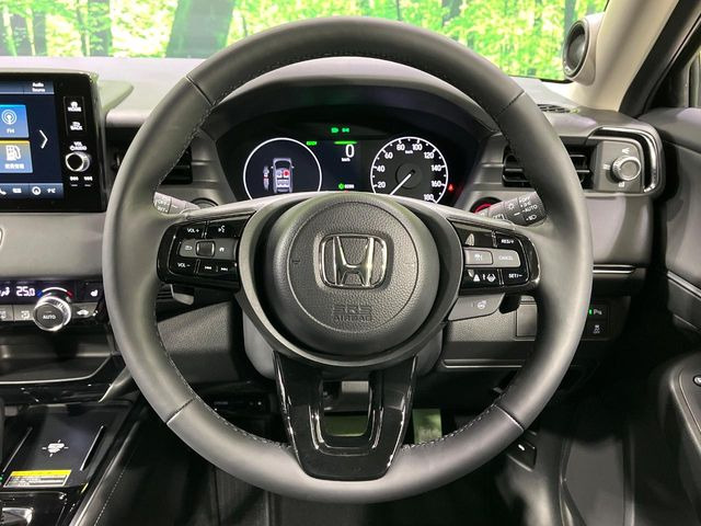 �y�����v�����X�e�A�����O�z�㎿�Ȋv���g�p���邱�ƂŁA��ɂ����������݂ƂĂ��^�]���₷���n���h���ł���