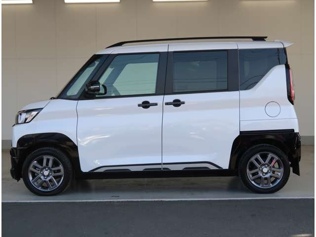 デリカミニT プレミアム 4WD