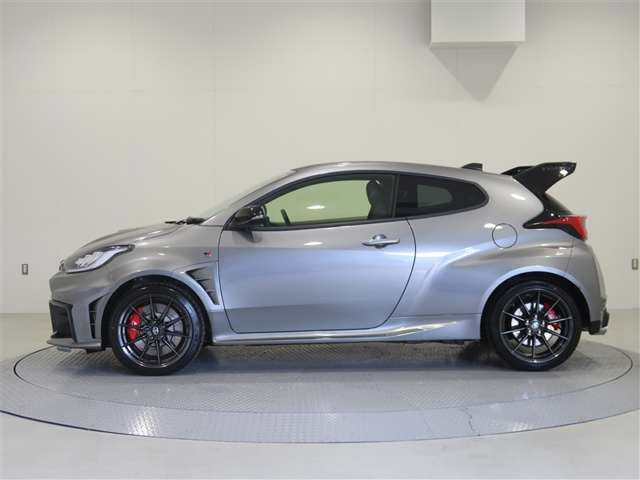 GRヤリス1.6 RZ ハイ パフォーマンス + エアロ パフォーマンス パッケージ 4WD