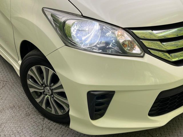 �yHID�w�b�h���C�g�z���ɖ��邭�O�����Ƃ炵�Ă����̂ŁA���V����Ԃ̑��s�������E�ǍD�ň��S���Ă���肢�������܂��B