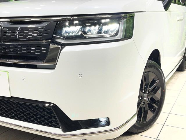 �yLED�w�b�h���C�g�z���V����ԑ��s�����ǍD�Ȏ��E���m�ۂ����S���ĉ^�]�ł��鍂�P�xLED�w�b�h���C�g�𑕔�!�_�����x�������A����d�͂��}�����Ă��܂��B