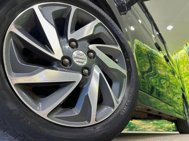 �y����15�C���`�A���~�z�C�[���z�O�ςɃ}�b�`���������A���~�z�C�[���𑕒����Ă���܂��B�e��ЊO�A���~�z�C�[����A�X�^�b�h���X�^�C�����戵�����Ă���܂��B���񂲑��k����������