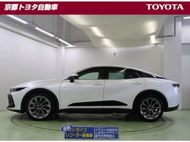 クラウンクロスオーバー2.5 G アドバンスト レザー パッケージ E-Four 4WD