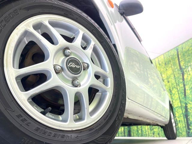 �y13�C���`�A���~�z�C�[���z�O�ςɃ}�b�`�����A���~�z�C�[���𑕒����Ă���܂��B�e��A���~�z�C�[����A�X�^�b�h���X�^�C�����戵�����Ă���܂��B���񂲑��k����������