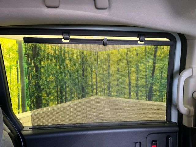 �y���[���V�F�[�h�z��������ԊO����̌���ῂ����Ƃ��ɃT�b�ƈ����o���Ďg����A���[���i�[�^�C�v�̃T���V�F�[�h�𑕔��B��Ȃɏ�������q�l���E�g�E�g�����������ȂǁA���Ђ����p����������