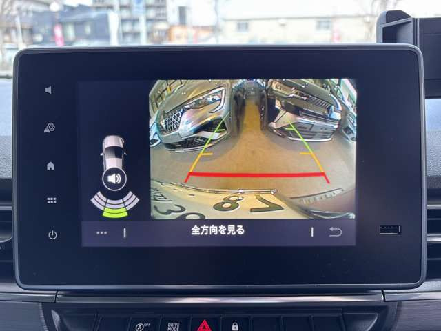 �o�b�N�J�����E�p�[�L���O�\�i�[���t���Ă��܂��B