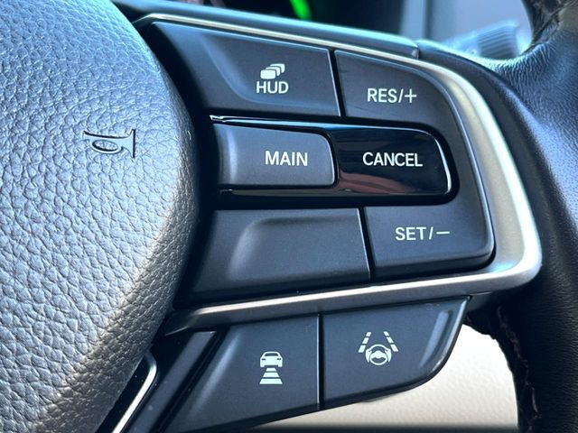 �y�z���_�Z���V���O�z���s���ɑO���̎ԗ�����F�����A�Փ˂������Ȏ��͌x��ƃu���[�L�ŏՓˉ���Ɣ�Q�y�����A�V�X�g�B�����S�Ƀh���C�u�����y���݂��������܂��B