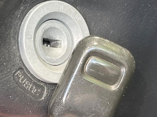 �y�L�[���X�z�������ꂽ�ꏊ����ł��{�^����Ńh�A�̊J���E�{�����ł���̂łƂ��Ă��֗�!�h�A�̌�������ɏ������邱�Ƃ�����܂����